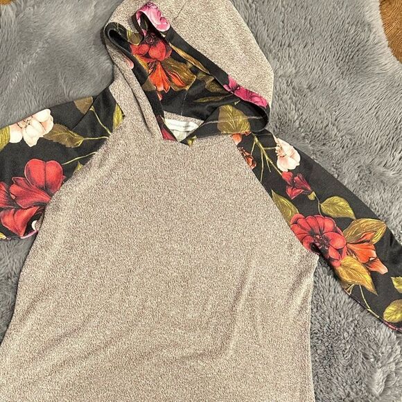 EUC-CHRISTOPHER BANKS FLORAL BLOCK TOP - Picture 12 of 13